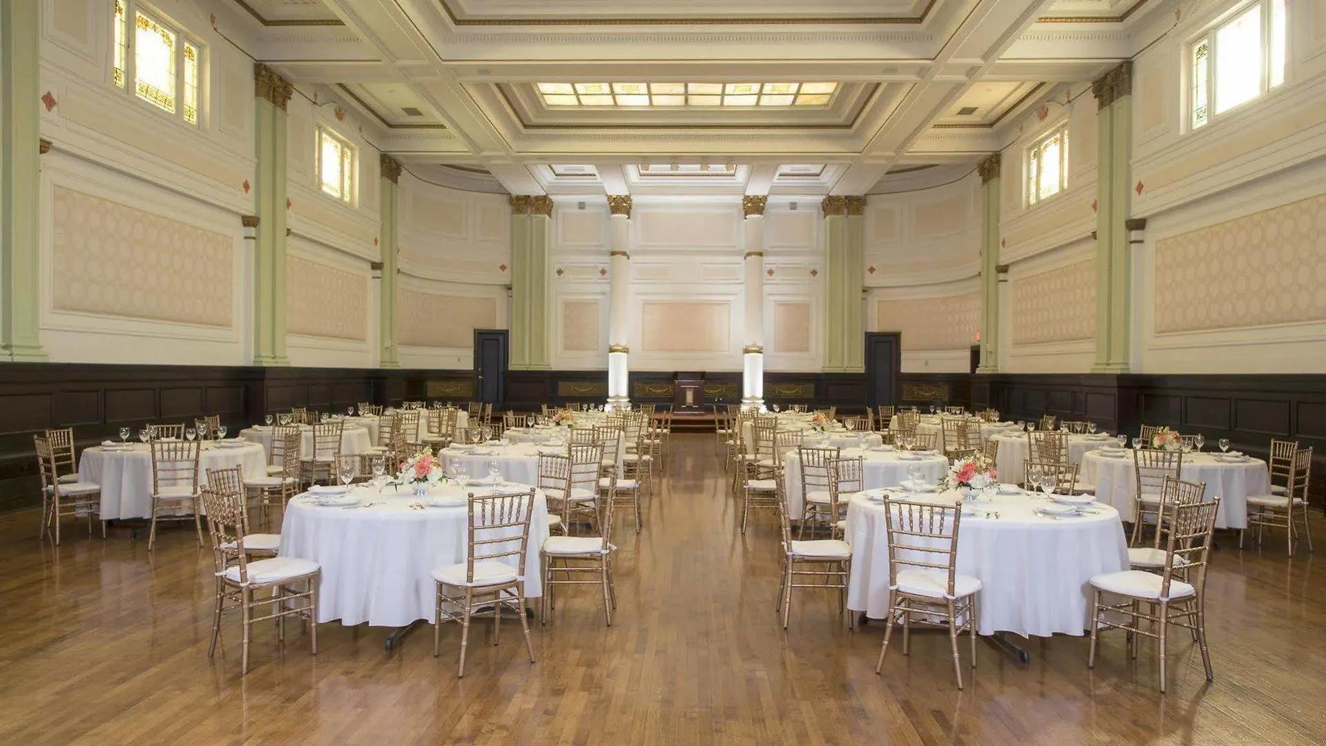 Hilton Garden Inn Louisville Downtown Hotel