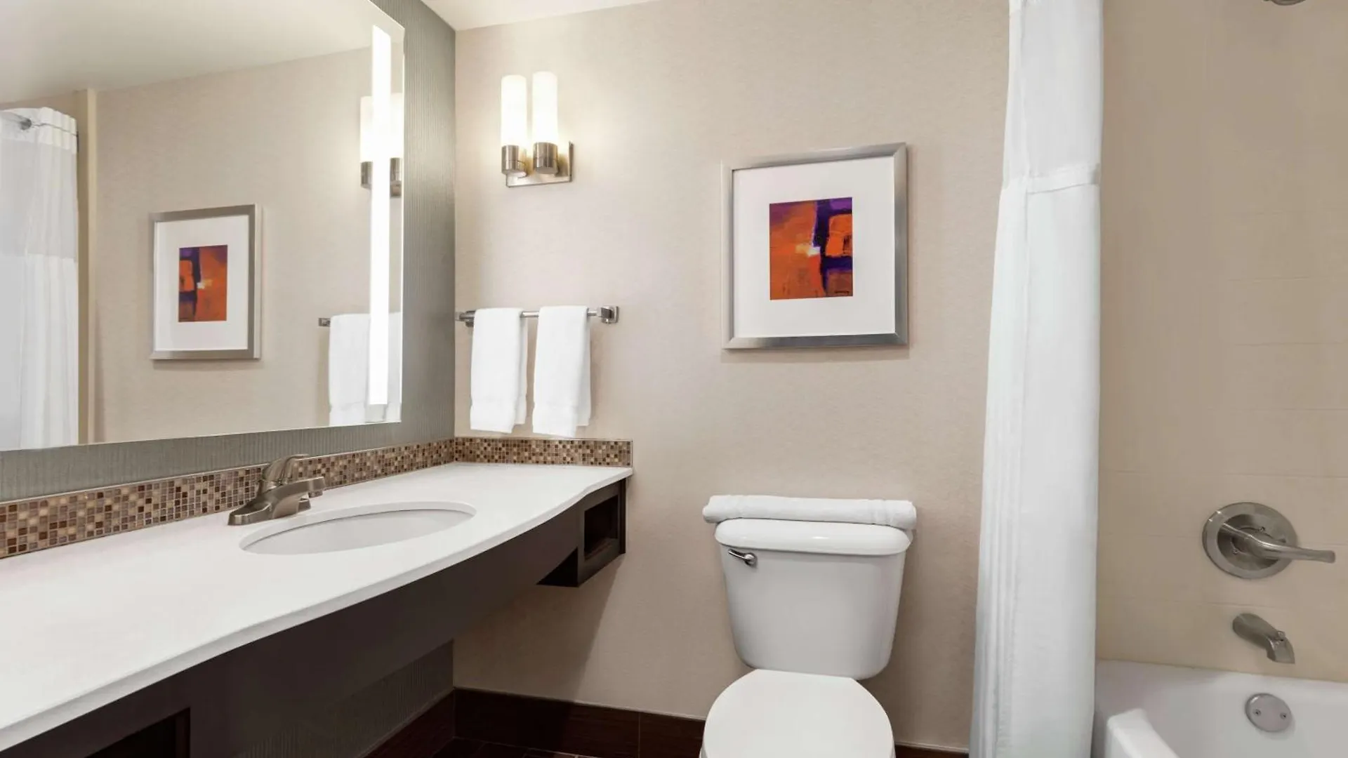 Hilton Garden Inn Louisville Downtown